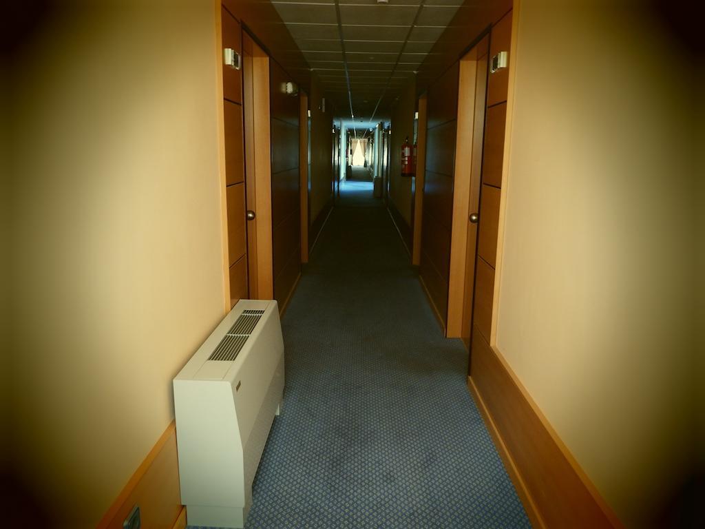Hotel Isur ジェレナ エクステリア 写真