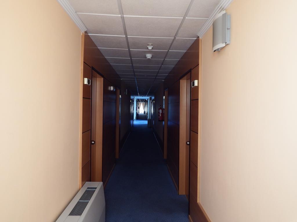 Hotel Isur ジェレナ エクステリア 写真