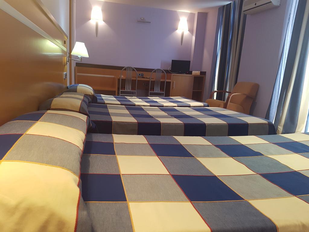 Hotel Isur ジェレナ エクステリア 写真